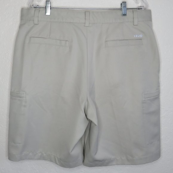 IZOD* Men's 1.5" Belt Loop Multipocketed Flat Front Khaki Golf Shorts~ Size 36 - Picture 2 of 13
